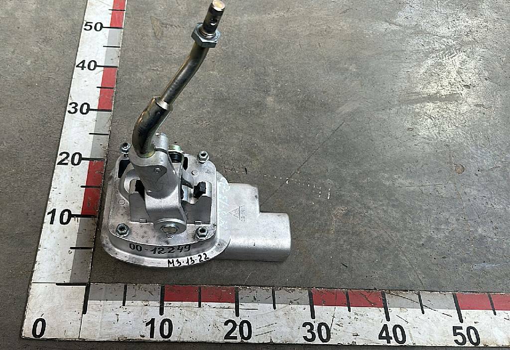 Кулиса коробки передач б/у