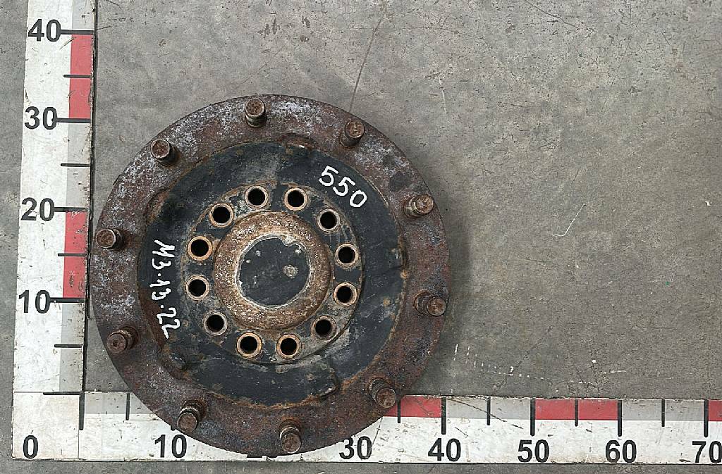 Фланец передней ступицы б/у