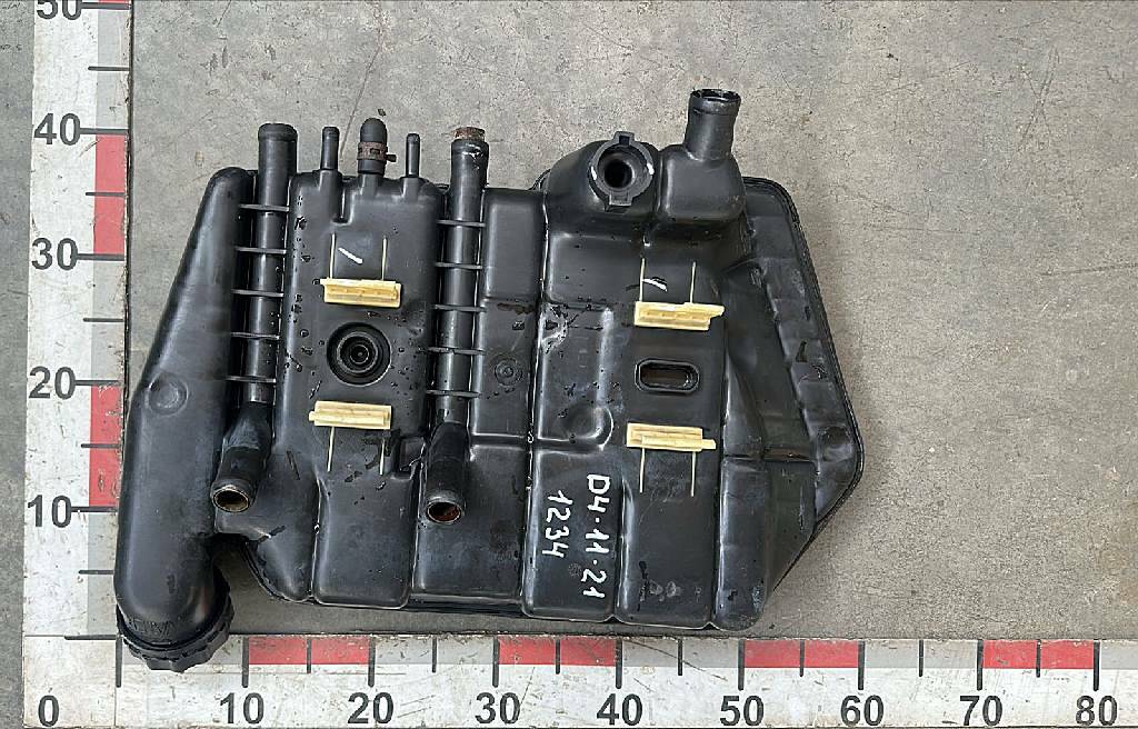 Бачок расширительный б/у