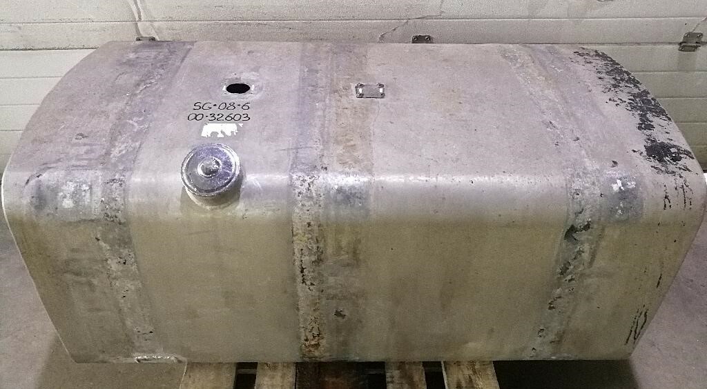 Бак топливный 600 л. б/у