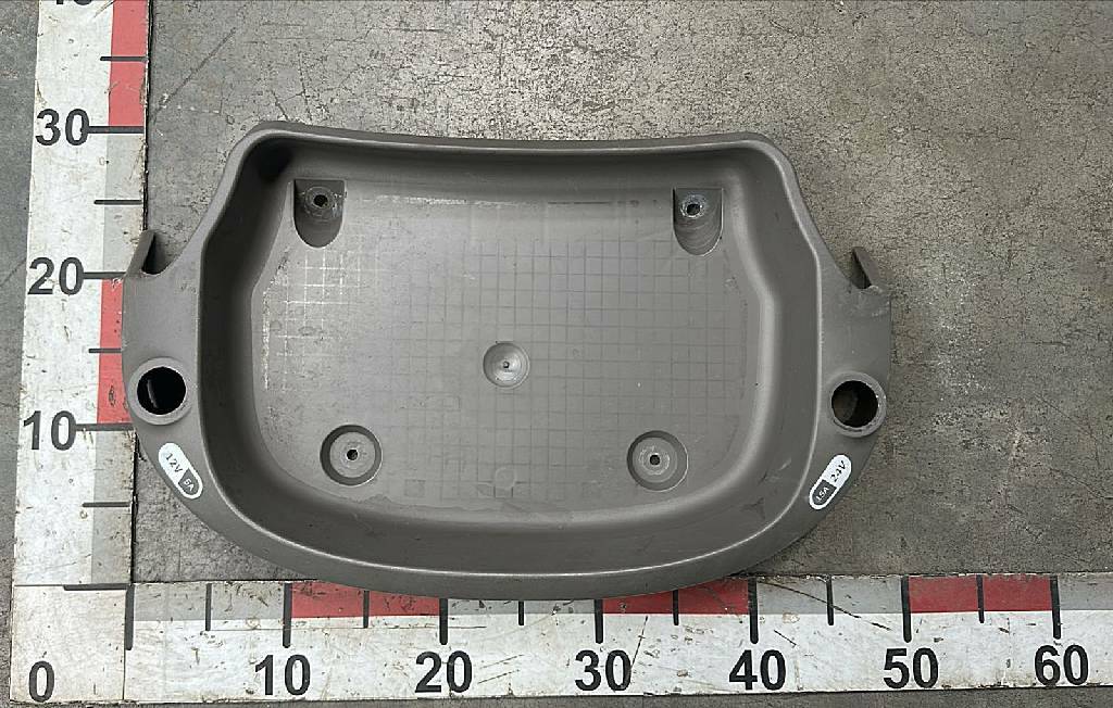 Полка панели приборов б/у