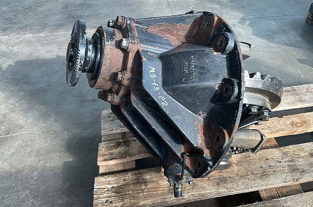 Редуктор задний HY-1350/3,083 б/у