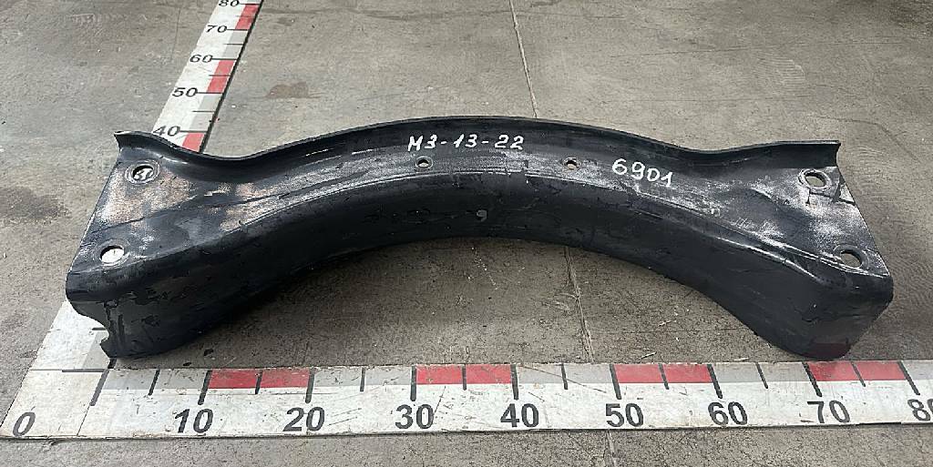 Траверса рамы передняя б/у