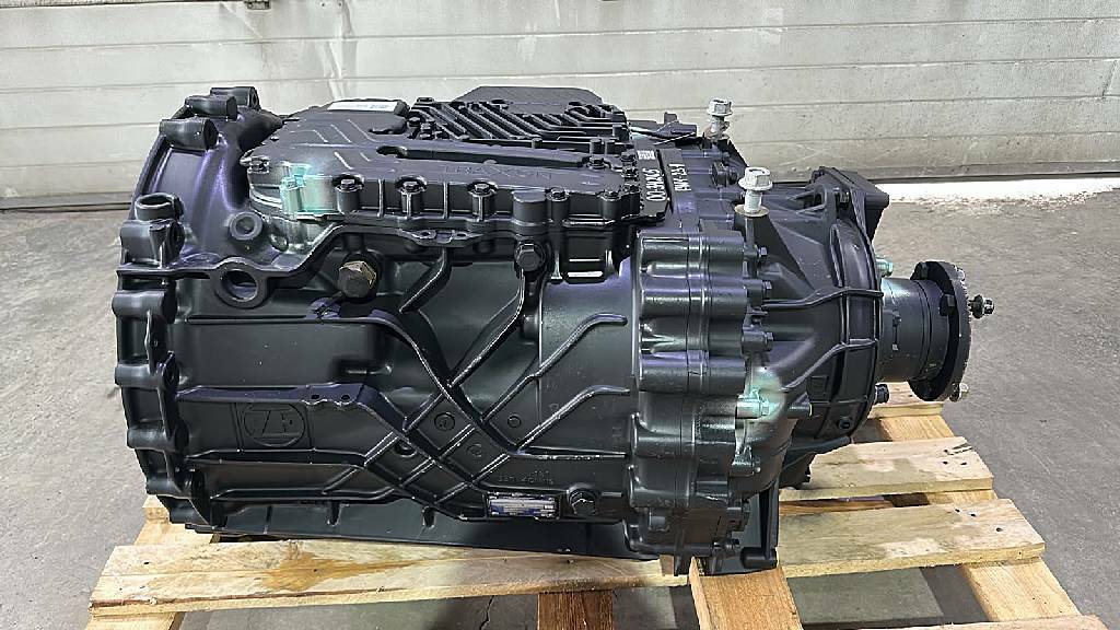 Коробка переключения передач ZF 12TX2420TD б/у