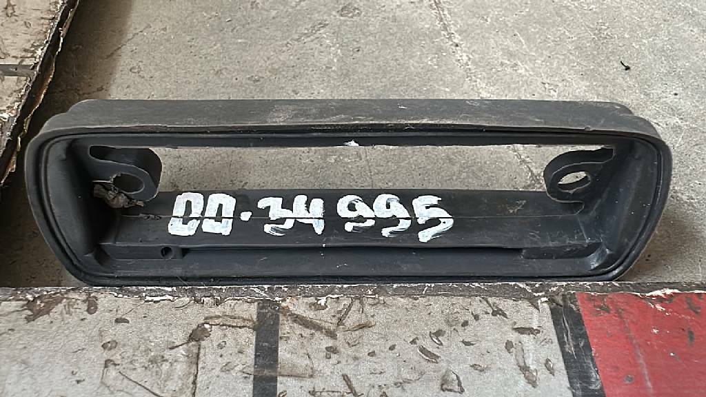 Уплотнитель фонаря автопоезда б/у