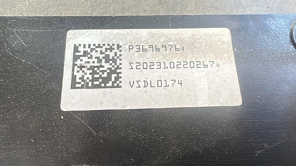 Кронштейн блока управления двигателем б/у