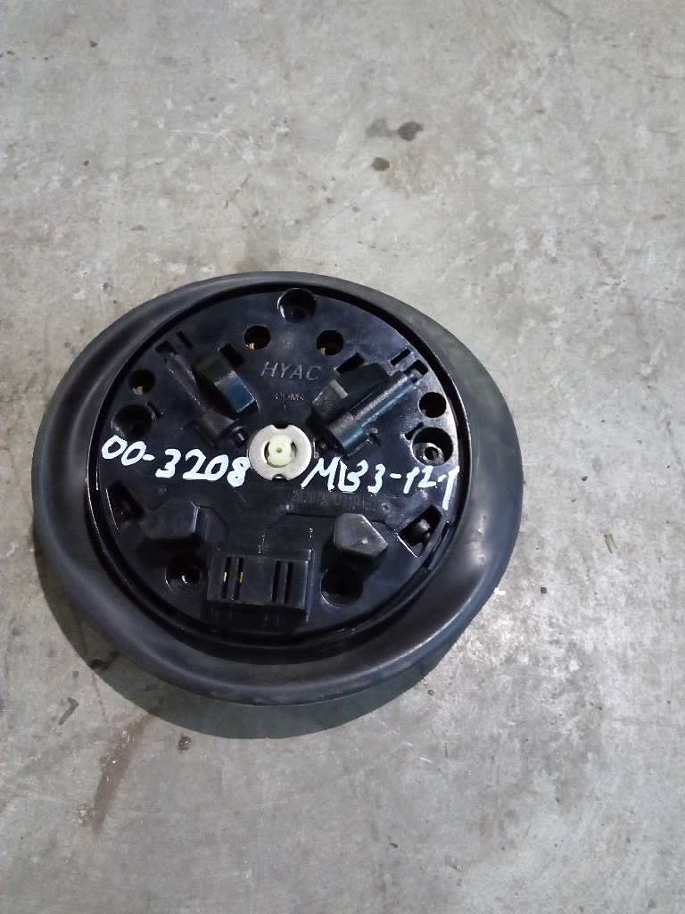 Моторчик зеркала б/у