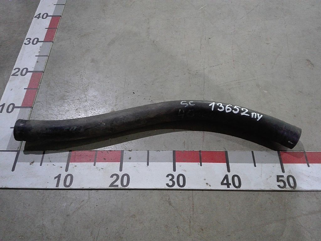 Патрубок б/у