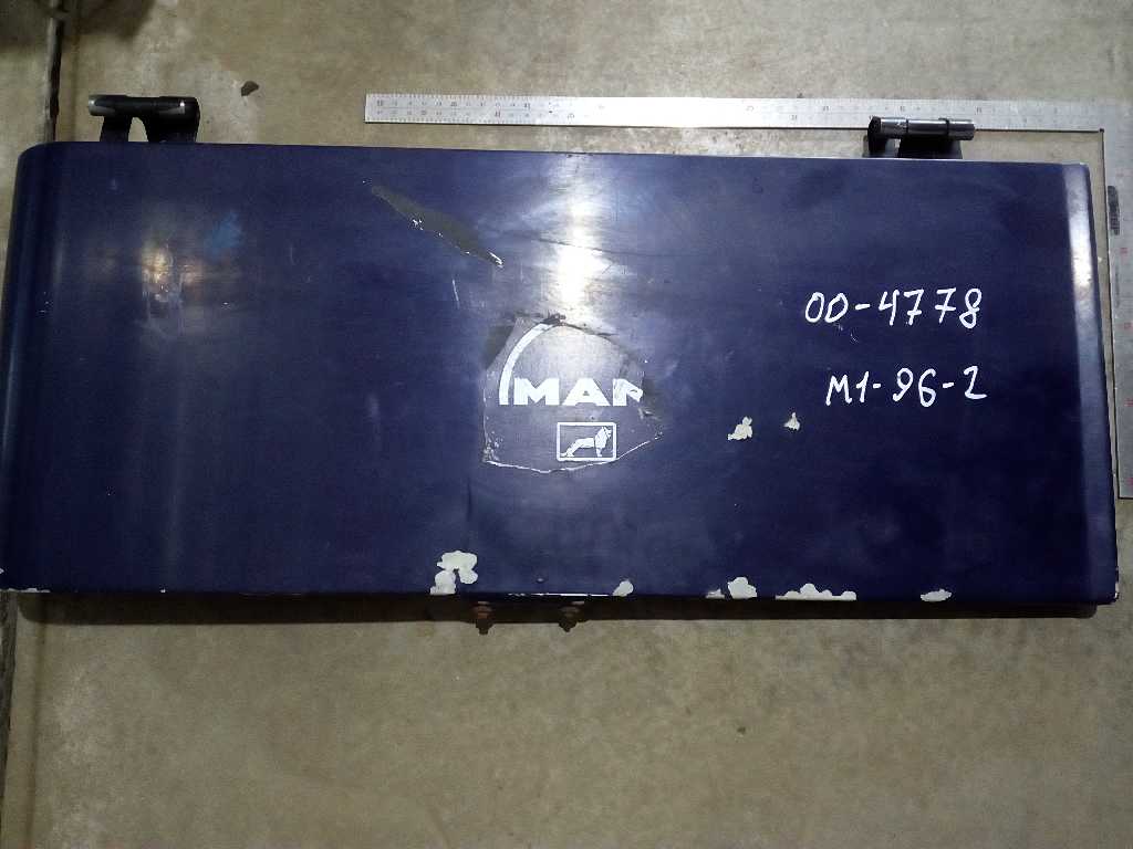 Крышка правого инструментального ящика б/у
