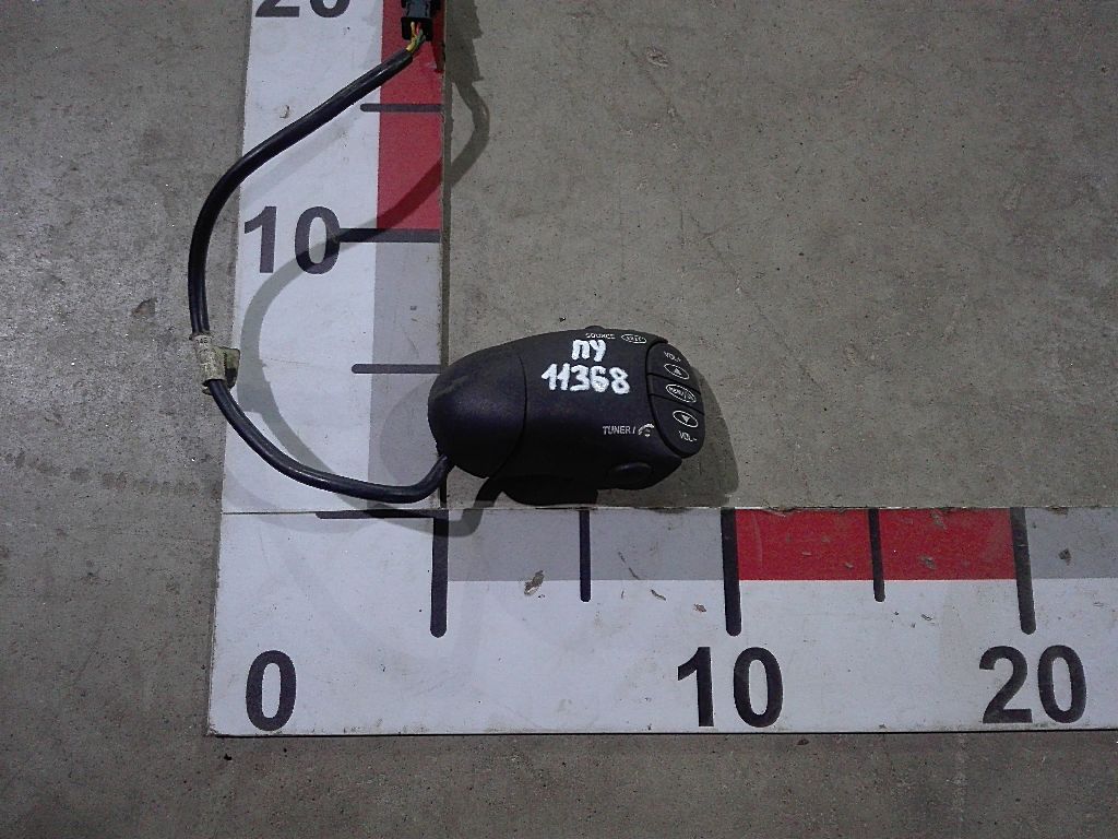 Переключатель магнитолы подрулевой б/у