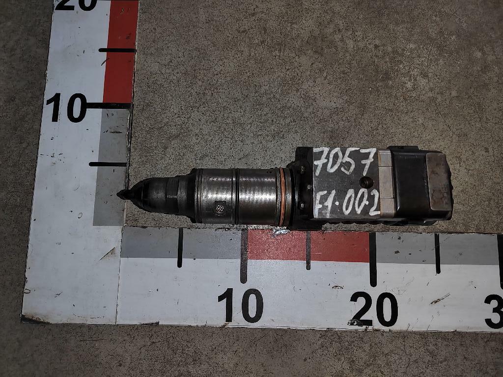 Форсунка топливная DD12,7 б/у