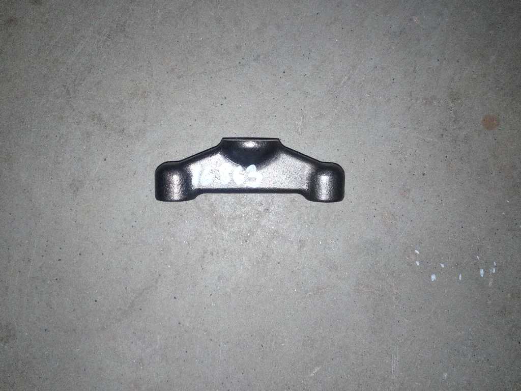 Перемычка клапанов OM457 б/у