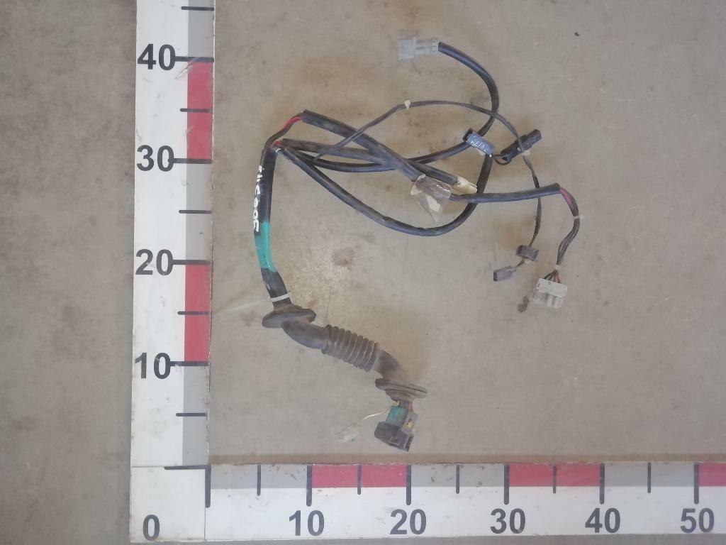 Проводка правой двери б/у